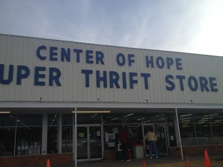 Center-Hope Super Thrift Str