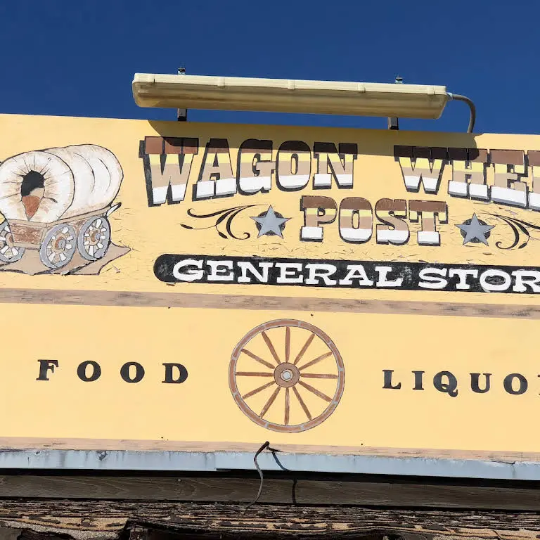 Wagon Wheel Post