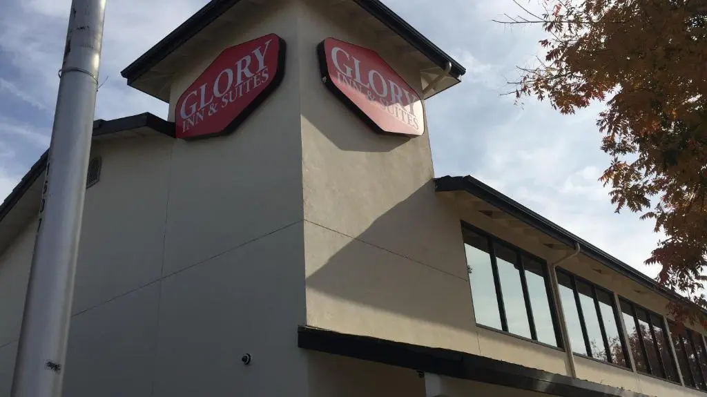 Glory Inn And Suites