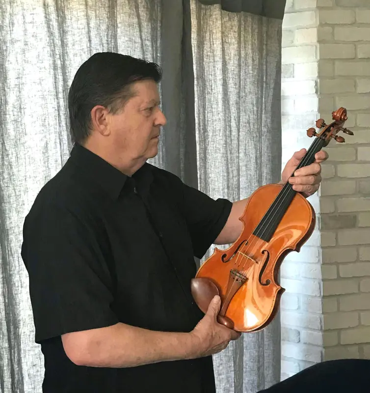 Stephen R Davy Violins