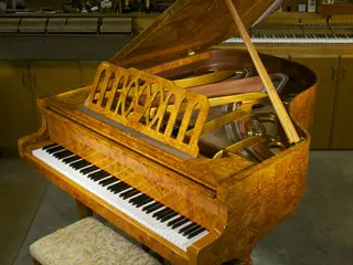 Santa Cruz Piano