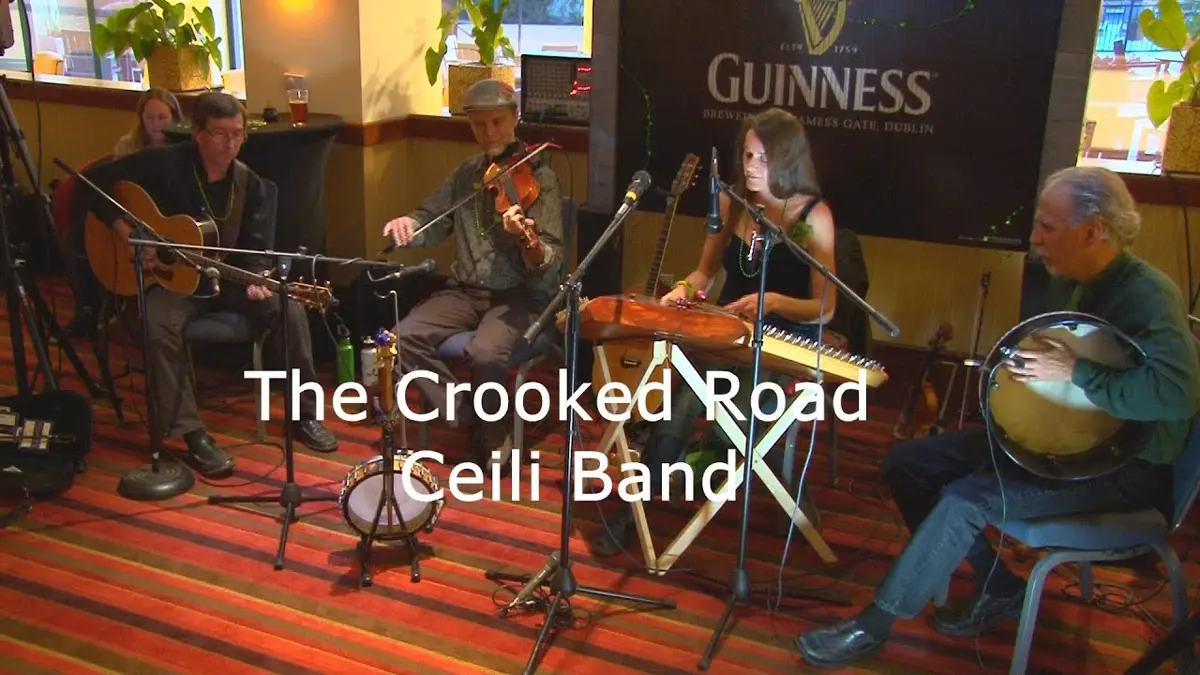 The Crooked Road Céilí Band - Traditional Irish Music
