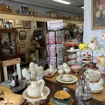 Pismo Pickers Antiques & Collectibles