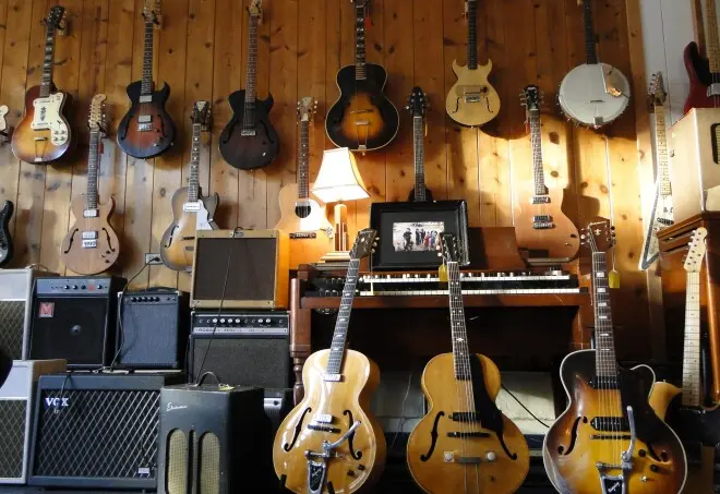 Old Style Guitar Shop