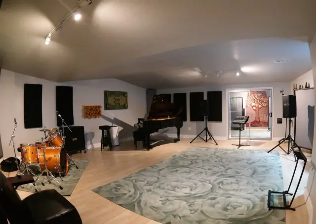 HyperThreat Rehearsal and Recording Studio