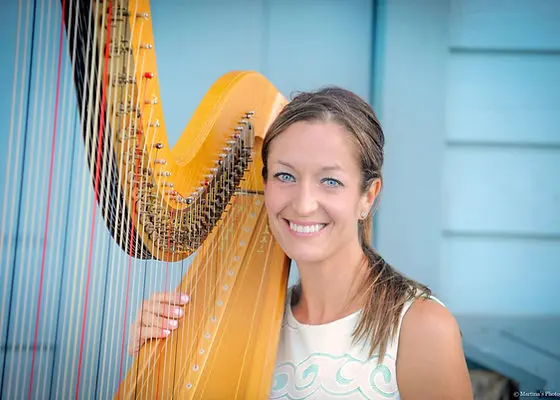 Eve Van Buren-Harpist