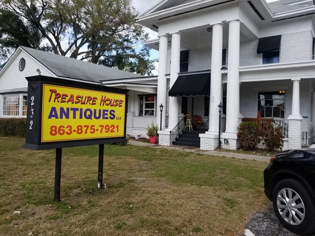Treasure House Antiques & collectibles LLC
