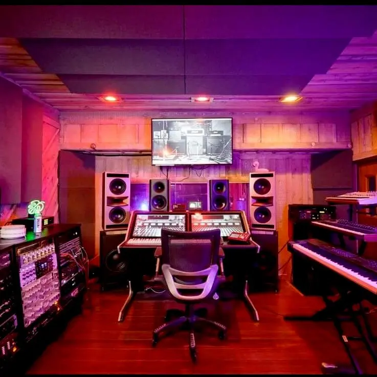 Rockoranything Studios