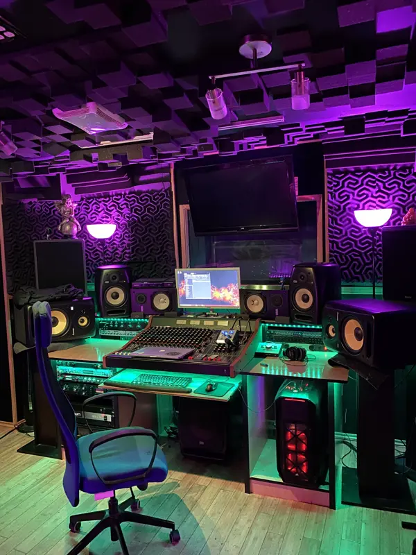 LIL4L Records Recording Studio