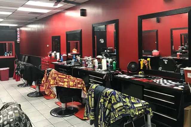 Red Line Barbershop