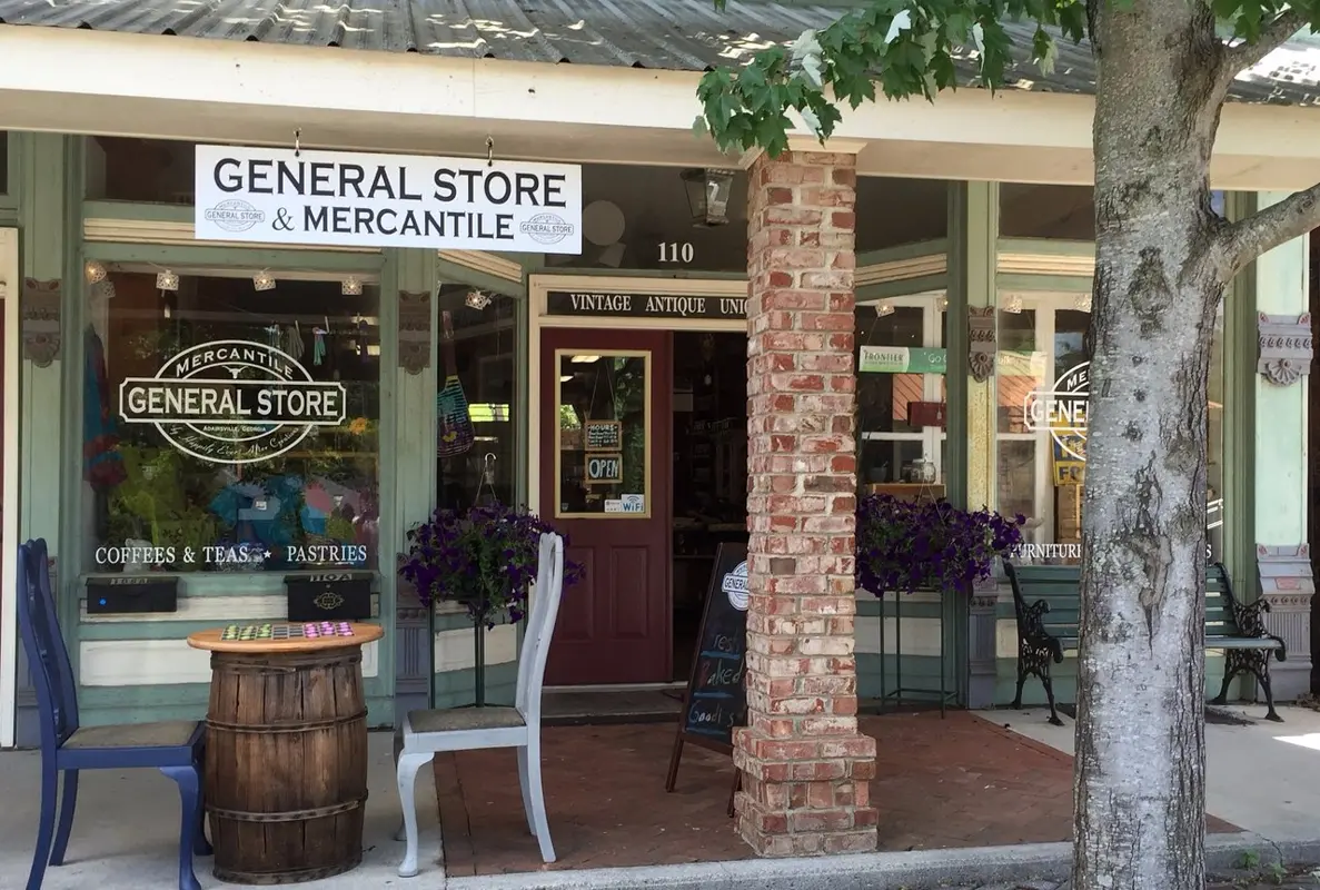 General Store & Mercantile Cafe