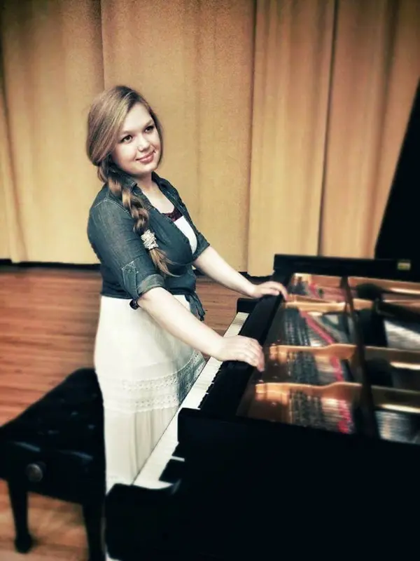 Rachel Larsen Piano