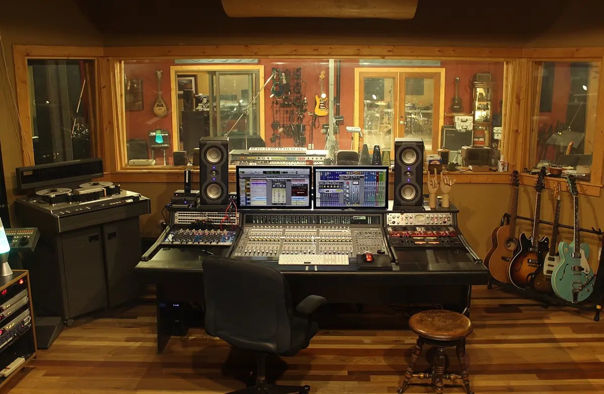 Deluxe Tone Audio Lab