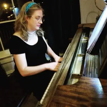Clea Arbogast, Pianist